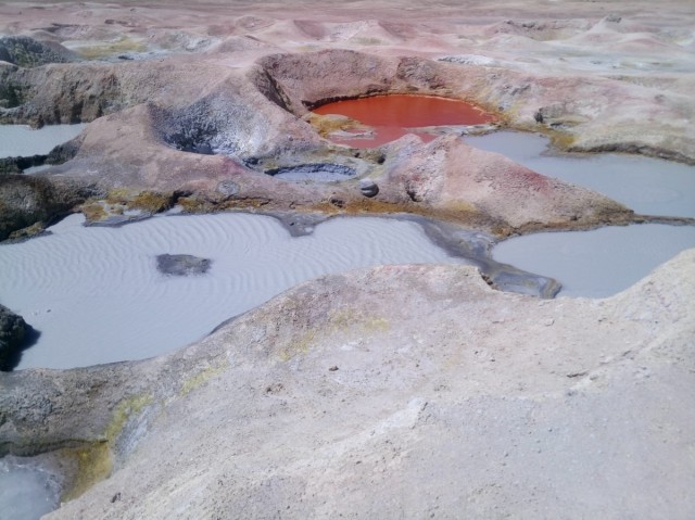 Zdj cia: Sol de la Mañana Geyser ponad 5200m.n.p.m., Reserva Nacional de Fauna Andina Eduardo Avaroa, CHILE I BOLIWIA - SAMOTNIE I INTENSYWNIE, BOLIWIA Zdj cia: Sol de la Mañana Geyser ponad 5200m.n.p.m., Reserva Nacional de Fauna Andina Eduardo Avaroa, CHILE I BOLIWIA - SAMOTNIE I INTENSYWNIE, BOLIWIA