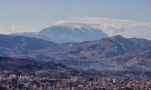 Zdjęcie BOLIWIA / La Paz / La Paz / Życie pod wulkanem.