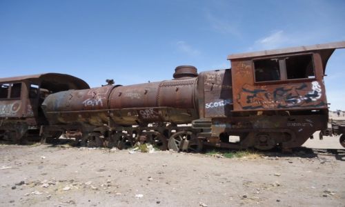 Zdjcie BOLIWIA / Potosi / Uyuni / Cmentarz pocigw (3)