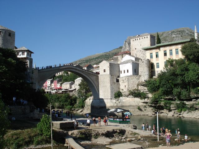 Zdjęcia: Mostar, Hercegowina, Fragmenty Starego Mostu, BOśNIA i HERCEGOWINA Zdjęcia: Mostar, Hercegowina, Fragmenty Starego Mostu, BOśNIA i HERCEGOWINA