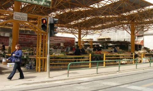 Zdjęcie BOśNIA i HERCEGOWINA / -Sarajewo / Rynek Markale / Tragiczne miejsce