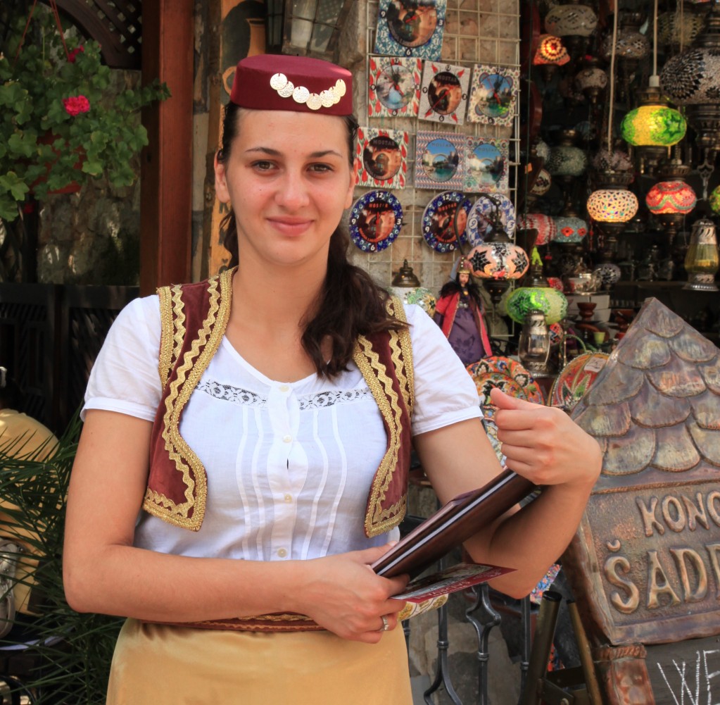 Zdjęcia: Obok mostu, Mostar, Szynkareczka, BOśNIA i HERCEGOWINA Zdjęcia: Obok mostu, Mostar, Szynkareczka, BOśNIA i HERCEGOWINA