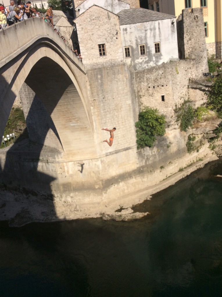 Zdjęcia: Mostar, Skok z mostu, BOśNIA i HERCEGOWINA Zdjęcia: Mostar, Skok z mostu, BOśNIA i HERCEGOWINA