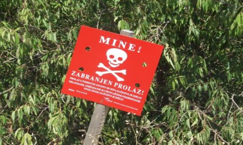 Zdjęcie BOśNIA i HERCEGOWINA / - / okolice Stolac / nierozminowane tereny Bośni