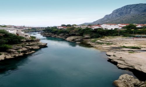Zdjecie BONIA i HERCEGOWINA / - / Mostar / pomidzy grami...