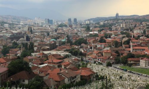 Zdjcie BONIA i HERCEGOWINA / Sarajevsko polje / Sarajewo / Cmentarze i osiedla