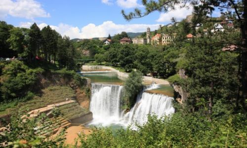 Zdjcie BONIA i HERCEGOWINA / Jajce / Rzeka Pliva / Krlewskie miasto nad wodospadem