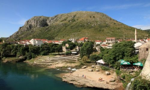 Zdjęcie BOśNIA i HERCEGOWINA / Mostar / Prosto z mostu / W cieniu góry i nad Neretwą