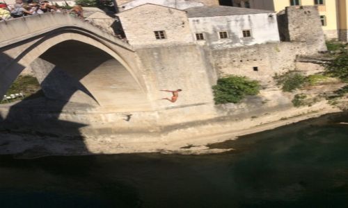 Zdjecie BONIA i HERCEGOWINA / - / Mostar / Skok z mostu