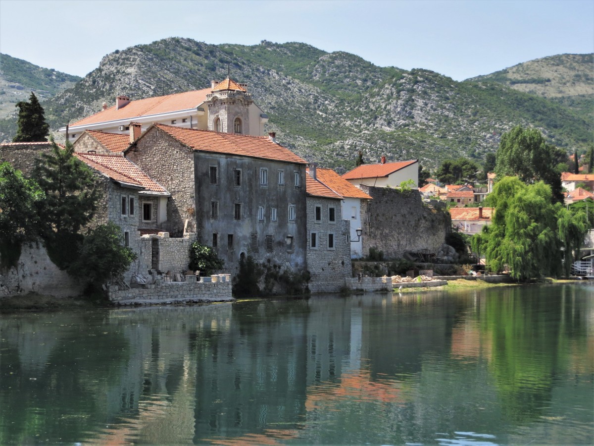 Zdjęcia: Trebinje, Republika Serbska, nad rzeką..., BOśNIA i HERCEGOWINA Zdjęcia: Trebinje, Republika Serbska, nad rzeką..., BOśNIA i HERCEGOWINA