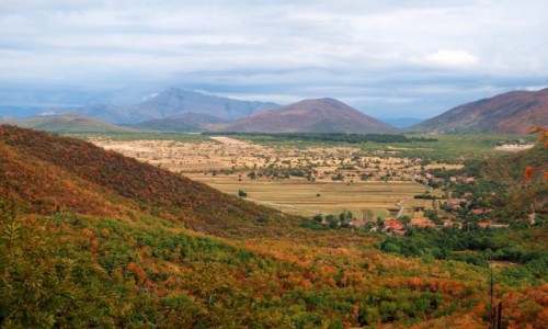 Zdjcie BONIA i HERCEGOWINA / - / w drodze z Trebinje do Kotoru / gr i dolin...