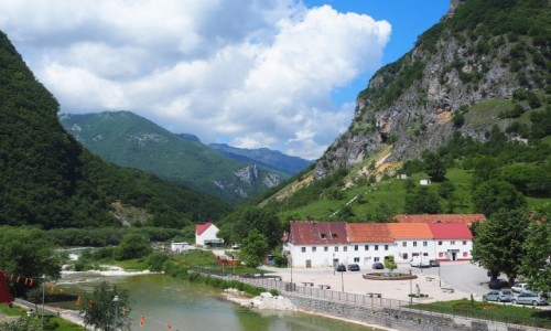 Zdjęcie CZARNOGÓRA / - / Savnik / pośród gór wysokich...