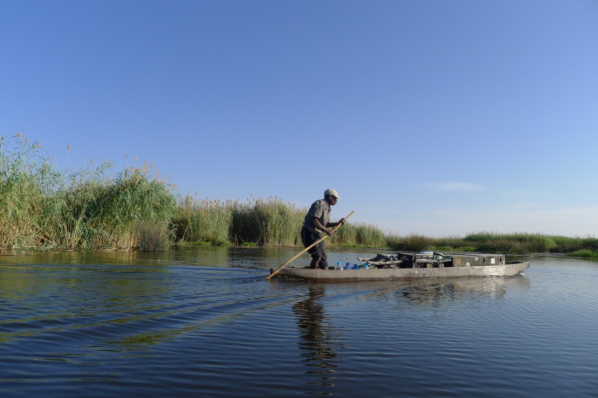 Zdjęcia: Delta Okawango, Północna Botswana , Wodna przeprawa na Delcie Okawango, BOTSWANA Zdjęcia: Delta Okawango, Północna Botswana , Wodna przeprawa na Delcie Okawango, BOTSWANA