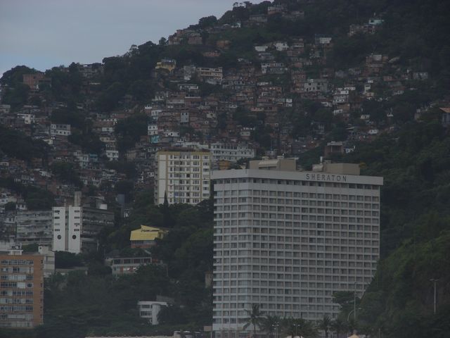 Zdjęcia: Rio, To jest Rio - pięć gwiazdek obok faveli, BRAZYLIA Zdjęcia: Rio, To jest Rio - pięć gwiazdek obok faveli, BRAZYLIA