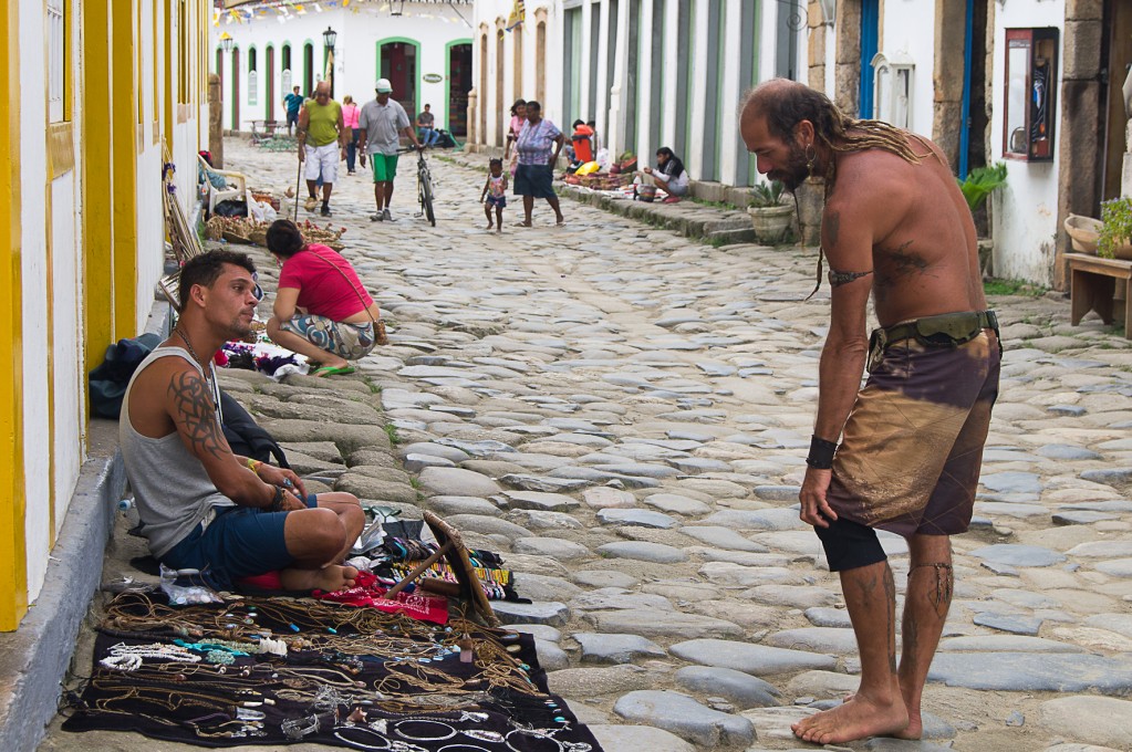 Zdjęcia: Paraty, prowincja Rio de Janeiro, Życzysz jaką ozbóbkę na kolano?, BRAZYLIA Zdjęcia: Paraty, prowincja Rio de Janeiro, Życzysz jaką ozbóbkę na kolano?, BRAZYLIA