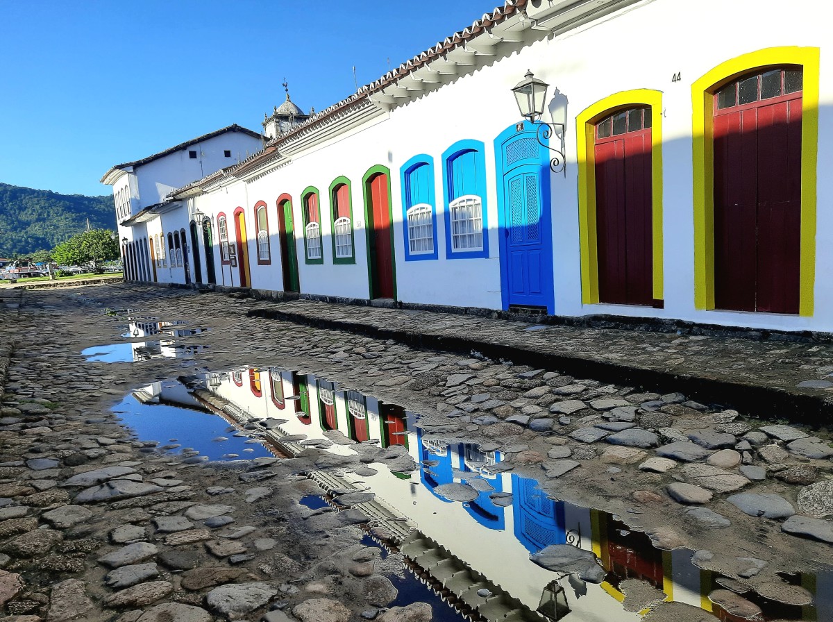 Zdjęcia: Paraty, Rio de Janerio , W kałuży, BRAZYLIA Zdjęcia: Paraty, Rio de Janerio , W kałuży, BRAZYLIA