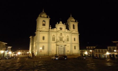 Zdjcie BRAZYLIA / Minas Gerais / Diamantina / Diamantina noc (1)