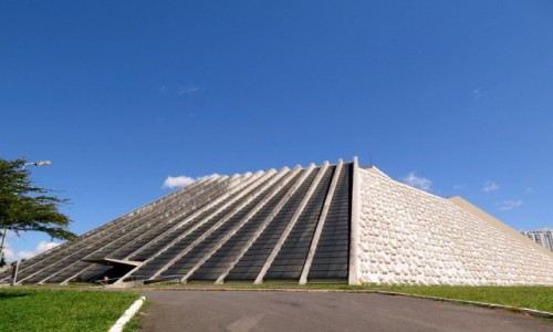 Zdjcie BRAZYLIA / Dystrykt Federalny / Braslia / Teatr Narodowy im. Cludio Santoro