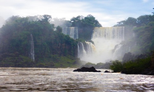 Zdjcie BRAZYLIA / Parana / Foz do Iguacu / Pod wodospadem