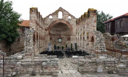 Zdjecie BUGARIA / Poludniowe wybrzee  / Nesebar / Scena w ruinach