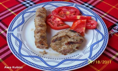 Zdjecie BUGARIA / Poudnie / Melnik / Kebabcze - barani paluszek i kjufte - kotlecik mielony