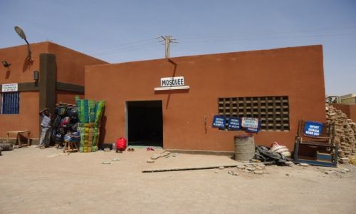 Zdjcie BURKINA FASO / Kadiogo / Ouagadougou / Dworcowy meczet ....