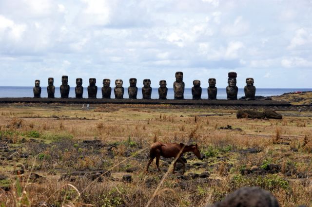 Zdjęcia: Tongariki, Rapa Nui, Tongariki.... i kon.., CHILE Zdjęcia: Tongariki, Rapa Nui, Tongariki.... i kon.., CHILE