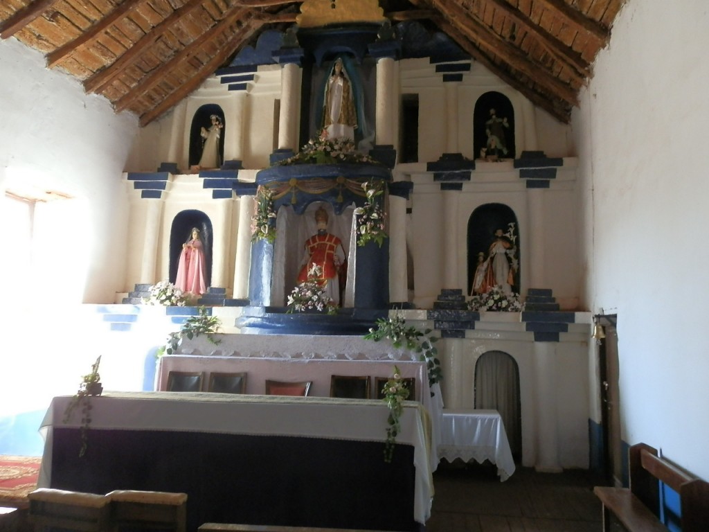 Zdjęcia: San Piedro de Atacama, Andy, Wnętrze kościoła San Piedro, CHILE Zdjęcia: San Piedro de Atacama, Andy, Wnętrze kościoła San Piedro, CHILE