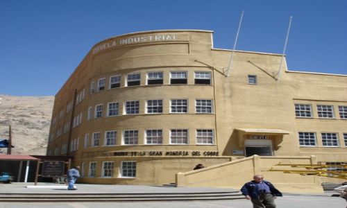 Zdjęcie CHILE / Libertador General Bernardo O'Higgins Region / Cachapoal Province, Sewell / Budynek szkoły górniczej