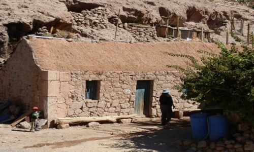 Zdjecie CHILE / Andy / Atacama / Chatynka z gliny i somy