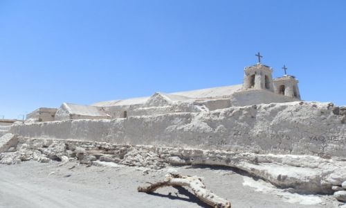 Zdjecie CHILE / Andy / Atacama / Koci w pustynnej wiosce