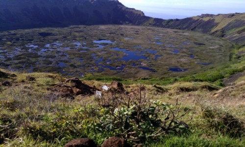 CHILE / Wyspa Wielkanocna / Krater wulkanu Orongo / CHILE I BOLIWIA - SAMOTNIE I INTENSYWNIE