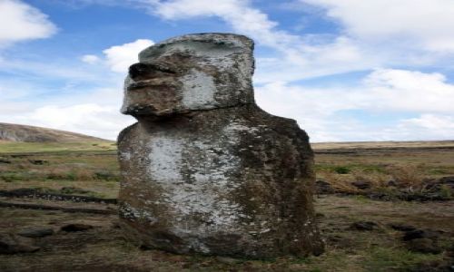 Zdjecie CHILE / Rapa Nui / Tongariki / Podrnik