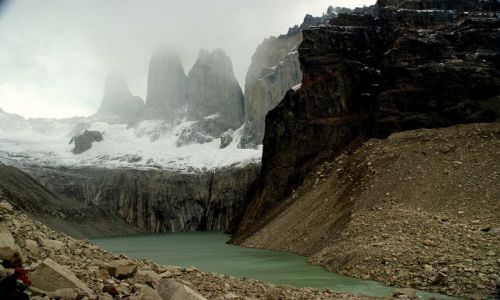 Zdjęcie CHILE / Magallanes / Park Narodowy Torres del Paine / Prawie je bylo widac:)