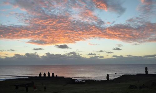 Zdjecie CHILE / Pacyfik / Rapa Nui / Ahu Tahai