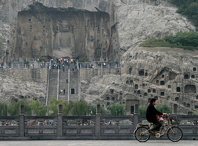 Zdjęcia: Chiny, Longmen, groty Longmen, CHINY Zdjęcia: Chiny, Longmen, groty Longmen, CHINY