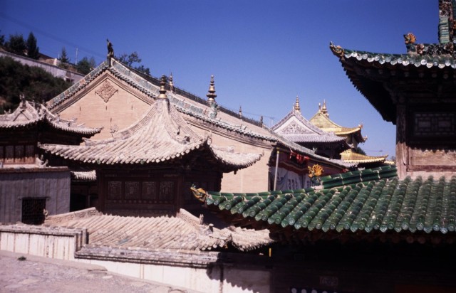 Zdj cia: światynia, GANSU, dachy, CHINY Zdj cia: światynia, GANSU, dachy, CHINY