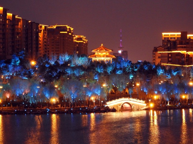 Zdj cia: Xi\'an, Shaanxi, Nocne miasto 3, CHINY Zdj cia: Xi\'an, Shaanxi, Nocne miasto 3, CHINY