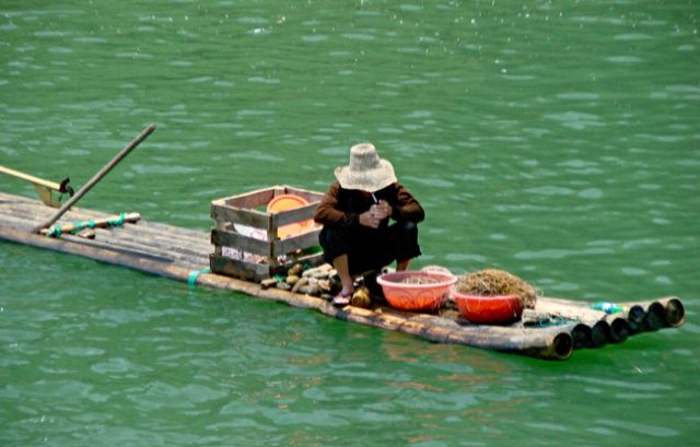 Zdjęcia: Yangshuo, Guangxi Zhuang, znowu ci turysci, CHINY Zdjęcia: Yangshuo, Guangxi Zhuang, znowu ci turysci, CHINY