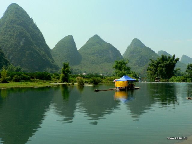 Zdjęcia: Yangshuo, Chiny Yangshuo nad rzeką Li, CHINY Zdjęcia: Yangshuo, Chiny Yangshuo nad rzeką Li, CHINY