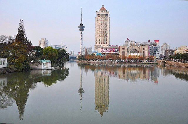 Zdjęcia: NANTONG, PROWINCJA JIANGSU, WIEŻA TV, CHINY Zdjęcia: NANTONG, PROWINCJA JIANGSU, WIEŻA TV, CHINY