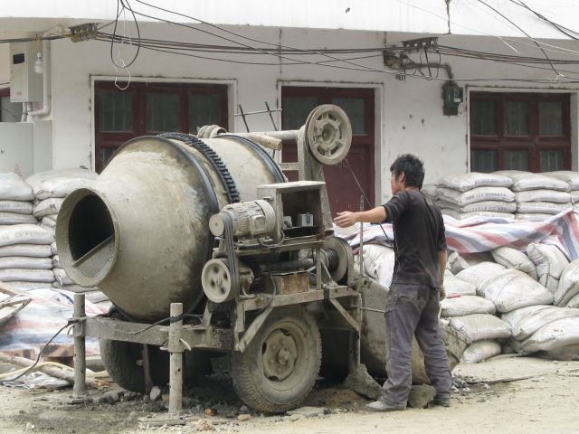 Zdjęcia: ulica, Guilin, betoniara, CHINY Zdjęcia: ulica, Guilin, betoniara, CHINY