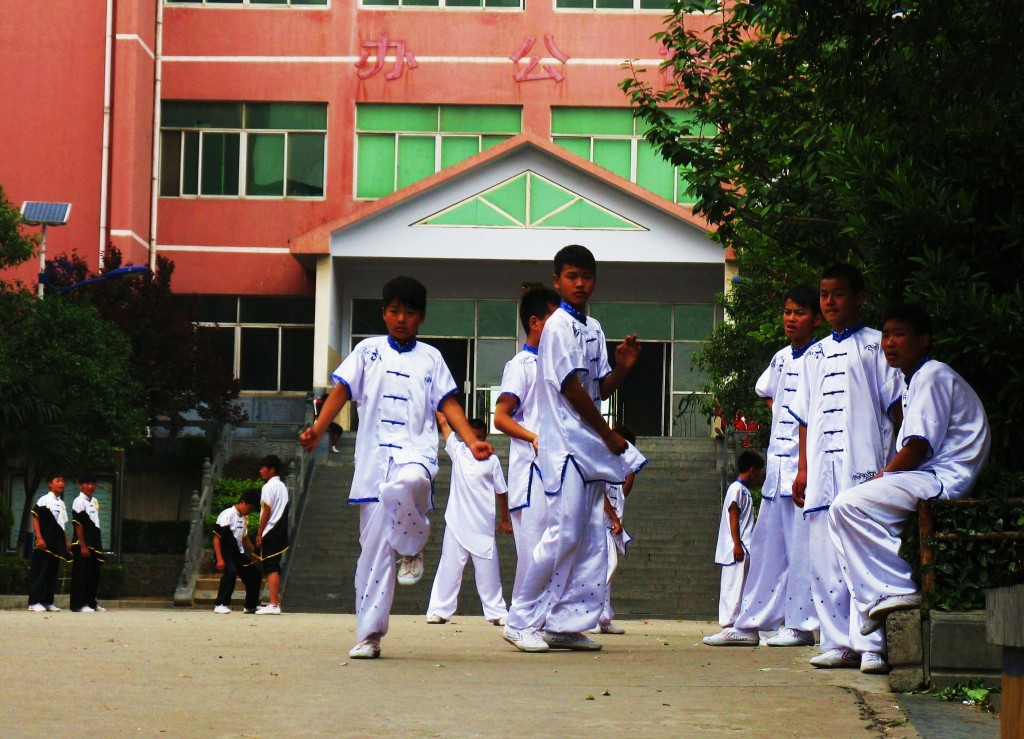 Zdjęcia: Szaolin, Luoyang, Szkoła walki kung-fu, CHINY Zdjęcia: Szaolin, Luoyang, Szkoła walki kung-fu, CHINY