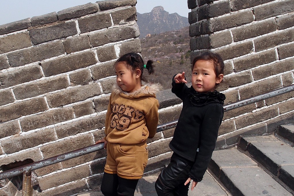 Zdjęcia: Badaling, Okolice Pekinu, Turystki, CHINY Zdjęcia: Badaling, Okolice Pekinu, Turystki, CHINY