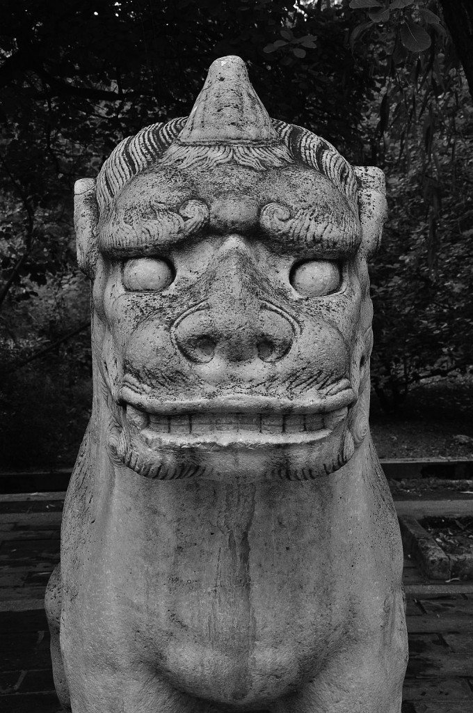 Zdjęcia: Beiing-Droga Duchów, Beijing, Mordeczka, CHINY Zdjęcia: Beiing-Droga Duchów, Beijing, Mordeczka, CHINY