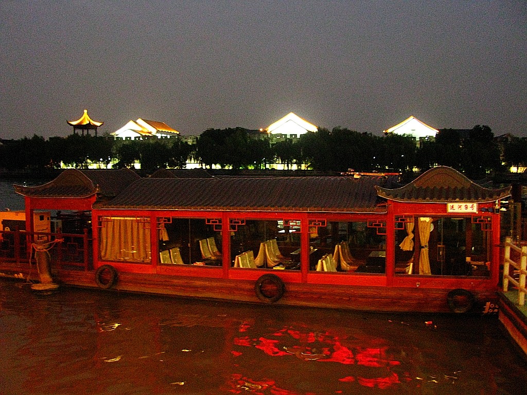 Zdjęcia: Suzhou, prowincja Jiangsu, Stateczek spacerowy, CHINY Zdjęcia: Suzhou, prowincja Jiangsu, Stateczek spacerowy, CHINY