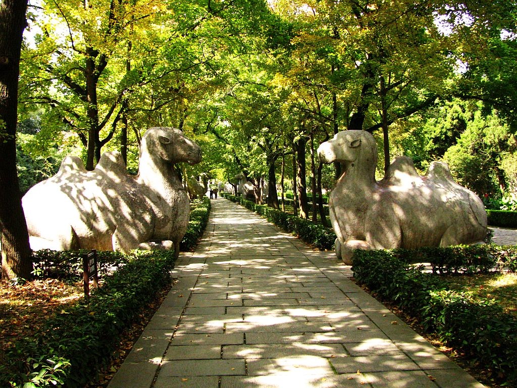 Zdjęcia: Nankin, prowincja Jiangsu, Grobowiec cesarza Hongwu, CHINY Zdjęcia: Nankin, prowincja Jiangsu, Grobowiec cesarza Hongwu, CHINY