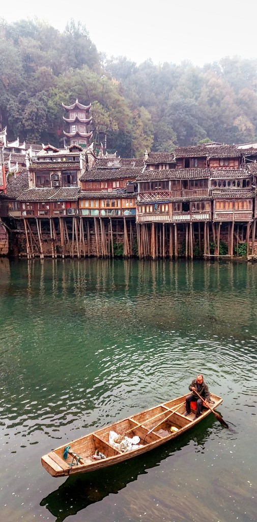 Zdjęcia: Fenghuang, Dzien w starożytnym mieście, CHINY Zdjęcia: Fenghuang, Dzien w starożytnym mieście, CHINY