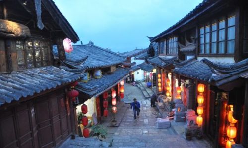 Zdjecie CHINY / Yunnan / Lijiang / Uliczka w Lijiang