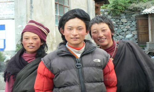 Zdjęcie CHINY / - / Deqin / Zaciekawienie.